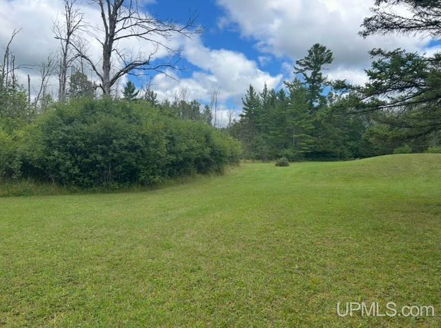 10645 N Main St Road, Rapid River, MI 49878