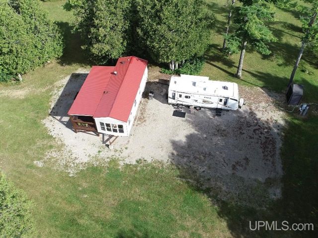 10645 N Main St Road, Rapid River, MI 49878