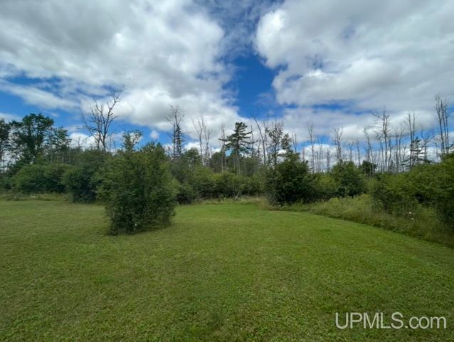 10645 N Main St Road, Rapid River, MI 49878