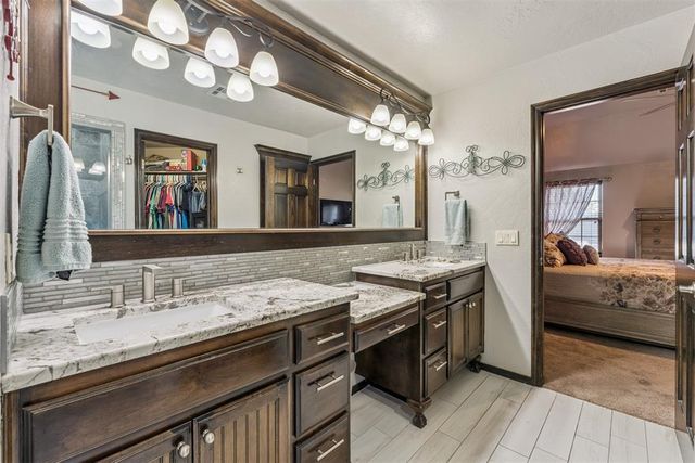 8600 NW 111th Street, Oklahoma City, OK 73162