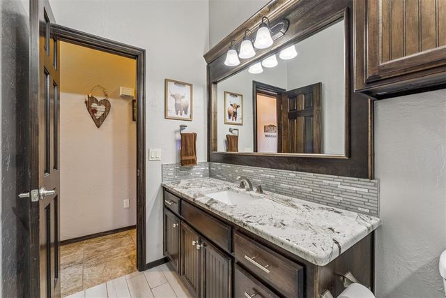 8600 NW 111th Street, Oklahoma City, OK 73162