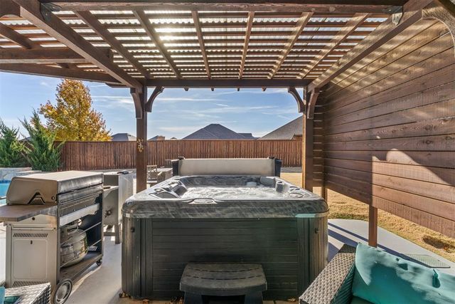 8600 NW 111th Street, Oklahoma City, OK 73162