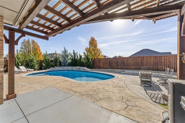 8600 NW 111th Street, Oklahoma City, OK 73162