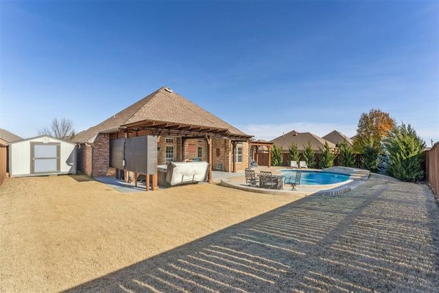 8600 NW 111th Street, Oklahoma City, OK 73162