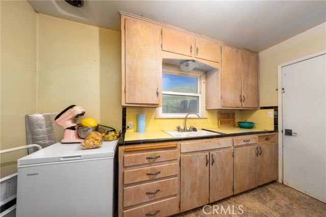 3490 Lindsay, Jurupa Valley, CA 92509