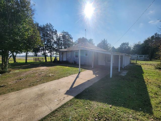 912 E Letava Drive, Mabank, TX 75147