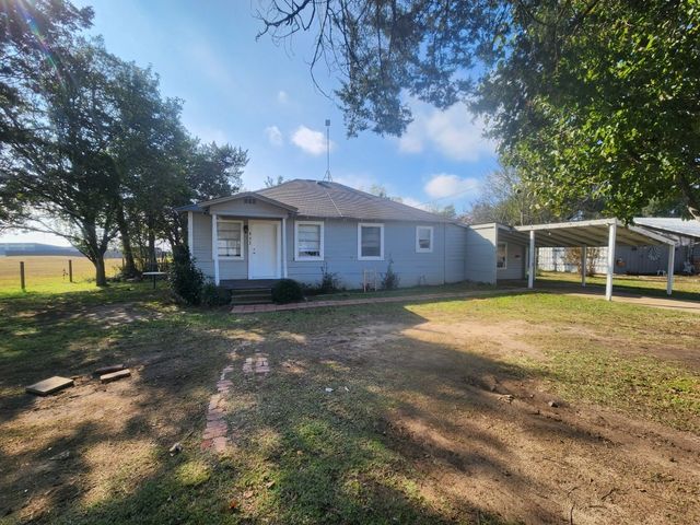 912 E Letava Drive, Mabank, TX 75147