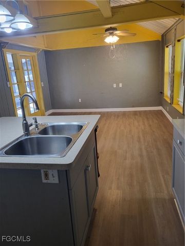 10511 Orange River BLVD, Fort Myers, FL 33905