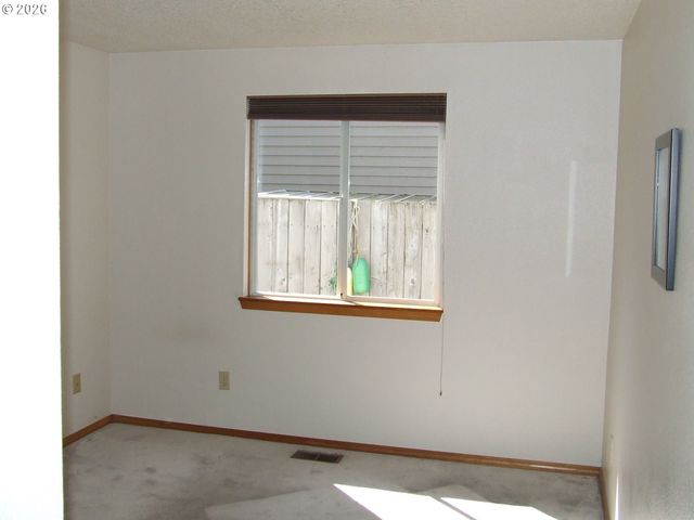 11601 Sw 129TH Pl, Portland, OR 97223