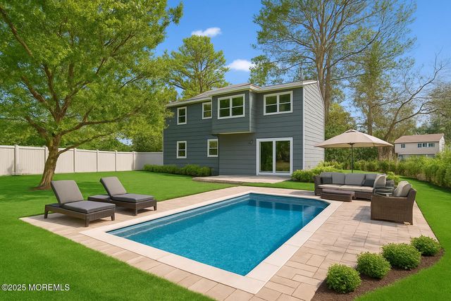 30 Russell Street, Toms River, NJ 08753