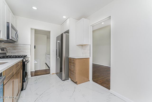 30 Russell Street, Toms River, NJ 08753