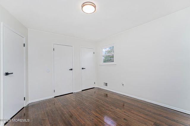 30 Russell Street, Toms River, NJ 08753