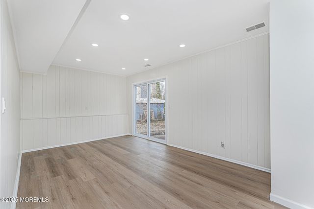 30 Russell Street, Toms River, NJ 08753