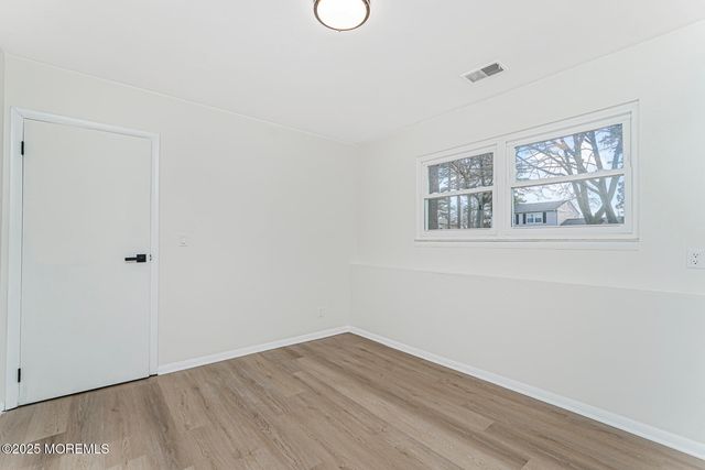 30 Russell Street, Toms River, NJ 08753