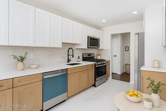 30 Russell Street, Toms River, NJ 08753