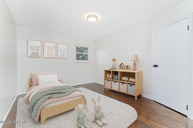 30 Russell Street, Toms River, NJ 08753