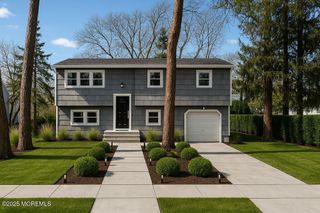 30 Russell Street, Toms River, NJ 08753