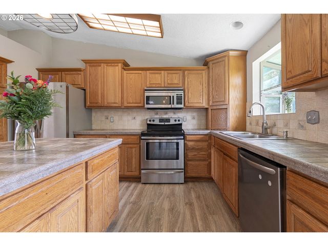 6749 Sw 174TH Pl, Beaverton, OR 97007