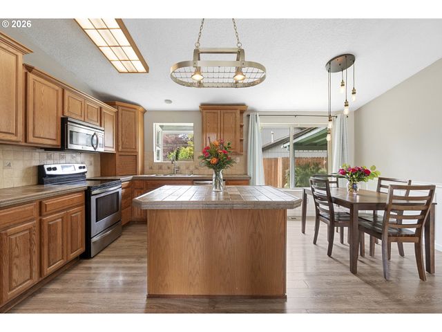 6749 Sw 174TH Pl, Beaverton, OR 97007