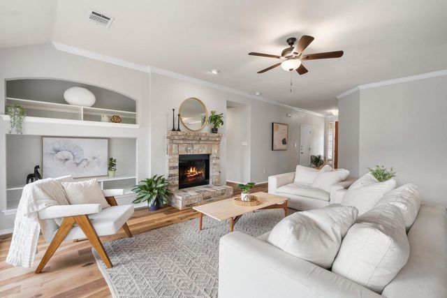 2203 Four Hills CT, Pflugerville, TX 78660