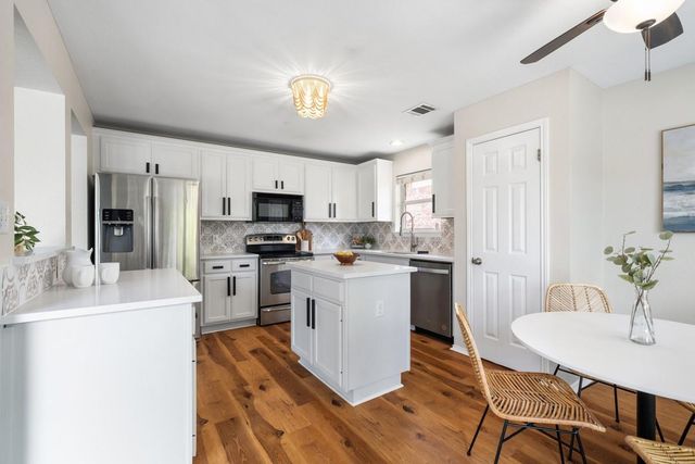 2203 Four Hills CT, Pflugerville, TX 78660