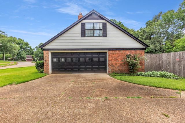 2999 WOFFINGTON LN, Germantown, TN 38138