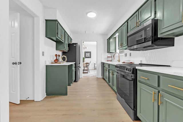 2999 WOFFINGTON LN, Germantown, TN 38138