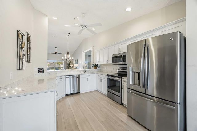 5210 HYLAND HILLS AVENUE 1121, Sarasota, FL 34241