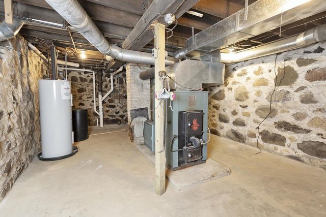 W2344 Rome Road, Helenville, WI 53137