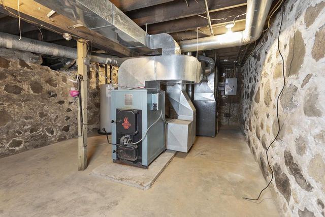 W2344 Rome Road, Helenville, WI 53137