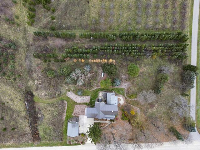 W2344 Rome Road, Helenville, WI 53137