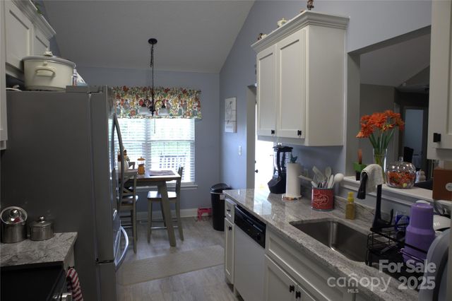 167 Angel Oaks Drive, Statesville, NC 28677