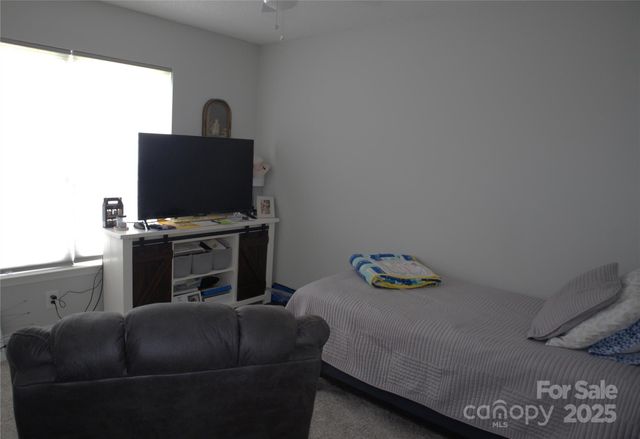 167 Angel Oaks Drive, Statesville, NC 28677