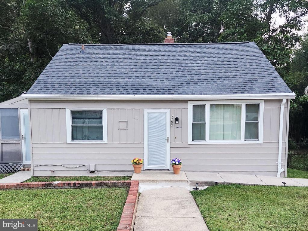 7703 EMERSON RD, Hyattsville, MD 20784