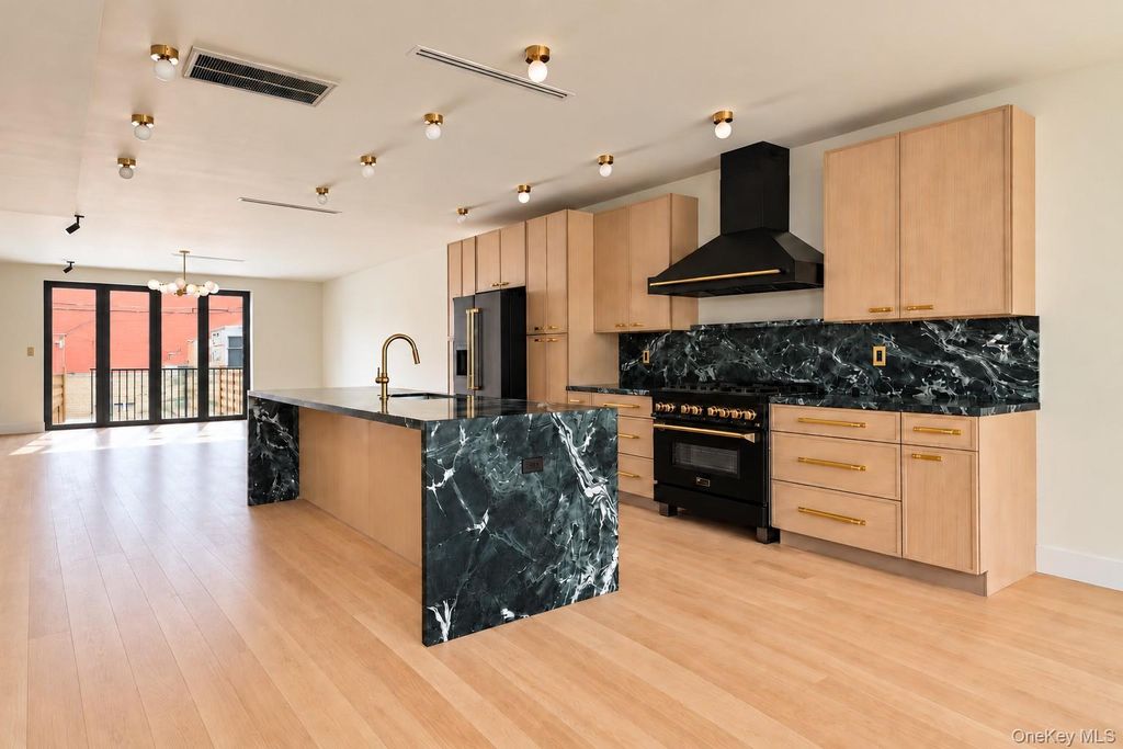 405 Irving Avenue, Brooklyn, NY 11237 — photo 2