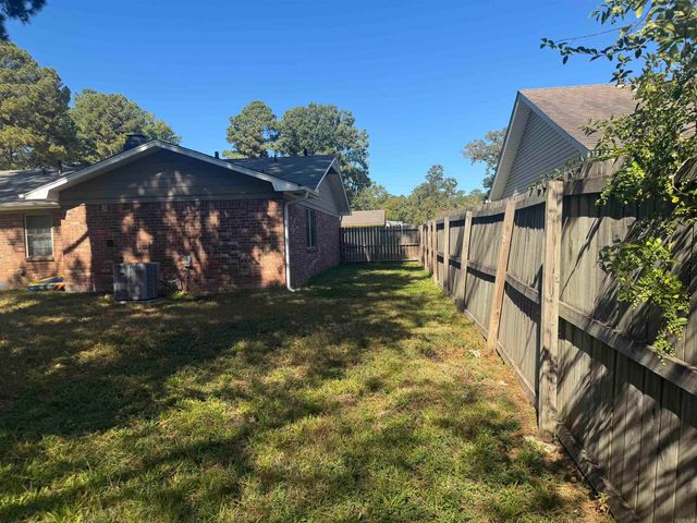 6711 Woodfield Road, Little Rock, AR 72209