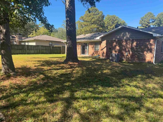 6711 Woodfield Road, Little Rock, AR 72209