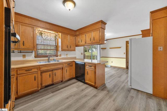 110 Sugar Creek Road, Greer, SC 29650