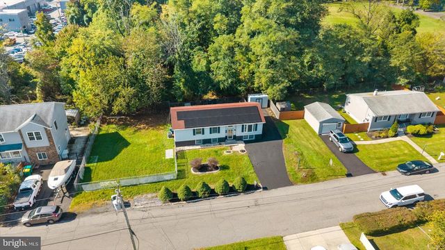820 WALNUT AVE, Bensalem, PA 19020