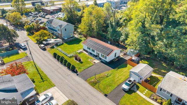 820 WALNUT AVE, Bensalem, PA 19020