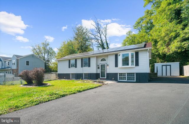 820 WALNUT AVE, Bensalem, PA 19020