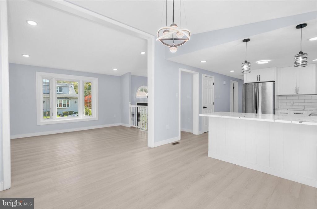 820 WALNUT AVE, BENSALEM, PA 19020 — photo 4