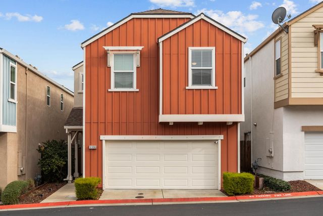 5330 Sable Wood Ln, Fair Oaks, CA 95628
