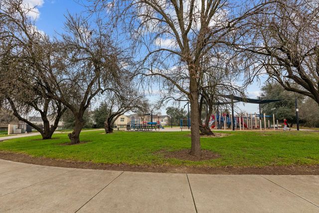 5330 Sable Wood Ln, Fair Oaks, CA 95628