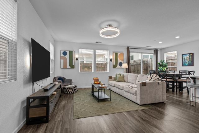 5330 Sable Wood Ln, Fair Oaks, CA 95628