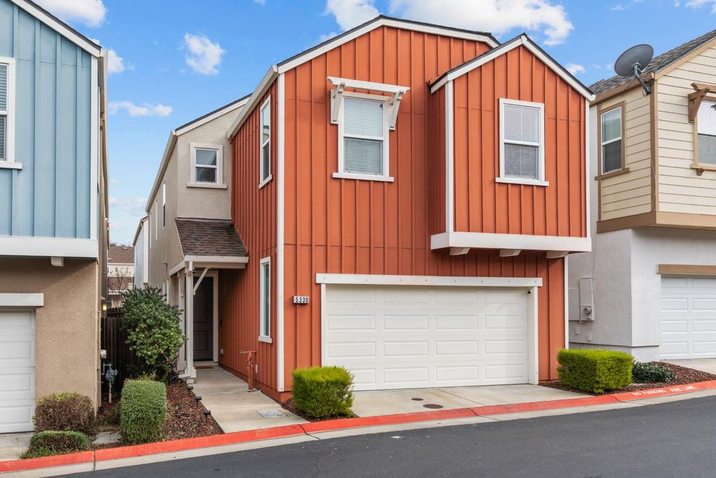5330 Sable Wood Ln, Fair Oaks, CA 95628