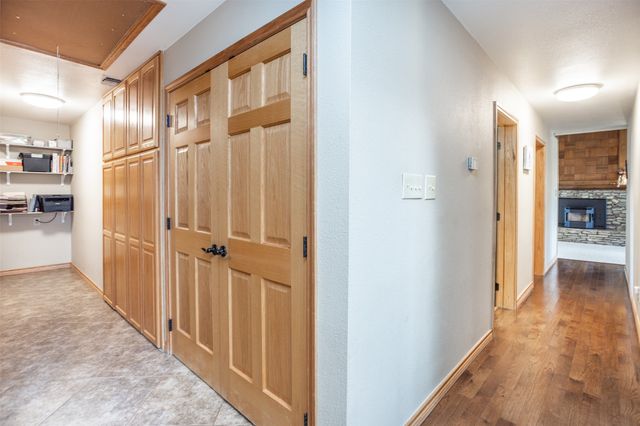 231 Hickory Street, Lindsay, TX 76250