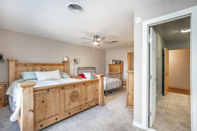 231 Hickory Street, Lindsay, TX 76250