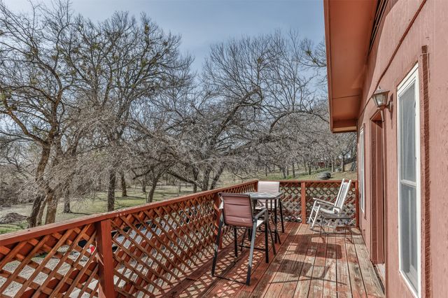 231 Hickory Street, Lindsay, TX 76250