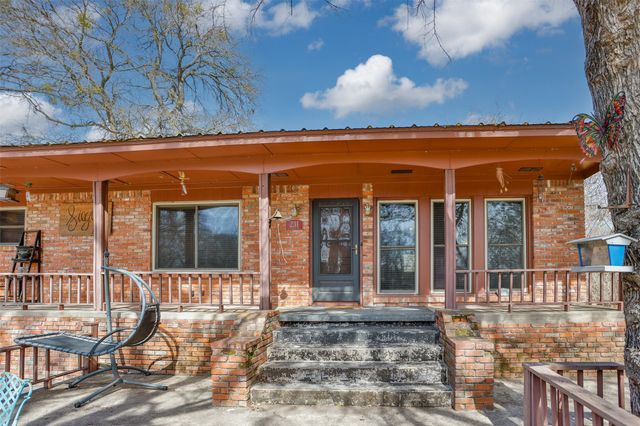 231 Hickory Street, Lindsay, TX 76250